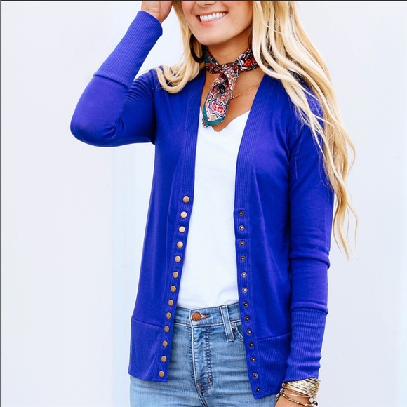 ✨LAST ONE✨Royal blue snap 3/4 sleeves cardigan - Picture 2 of 4